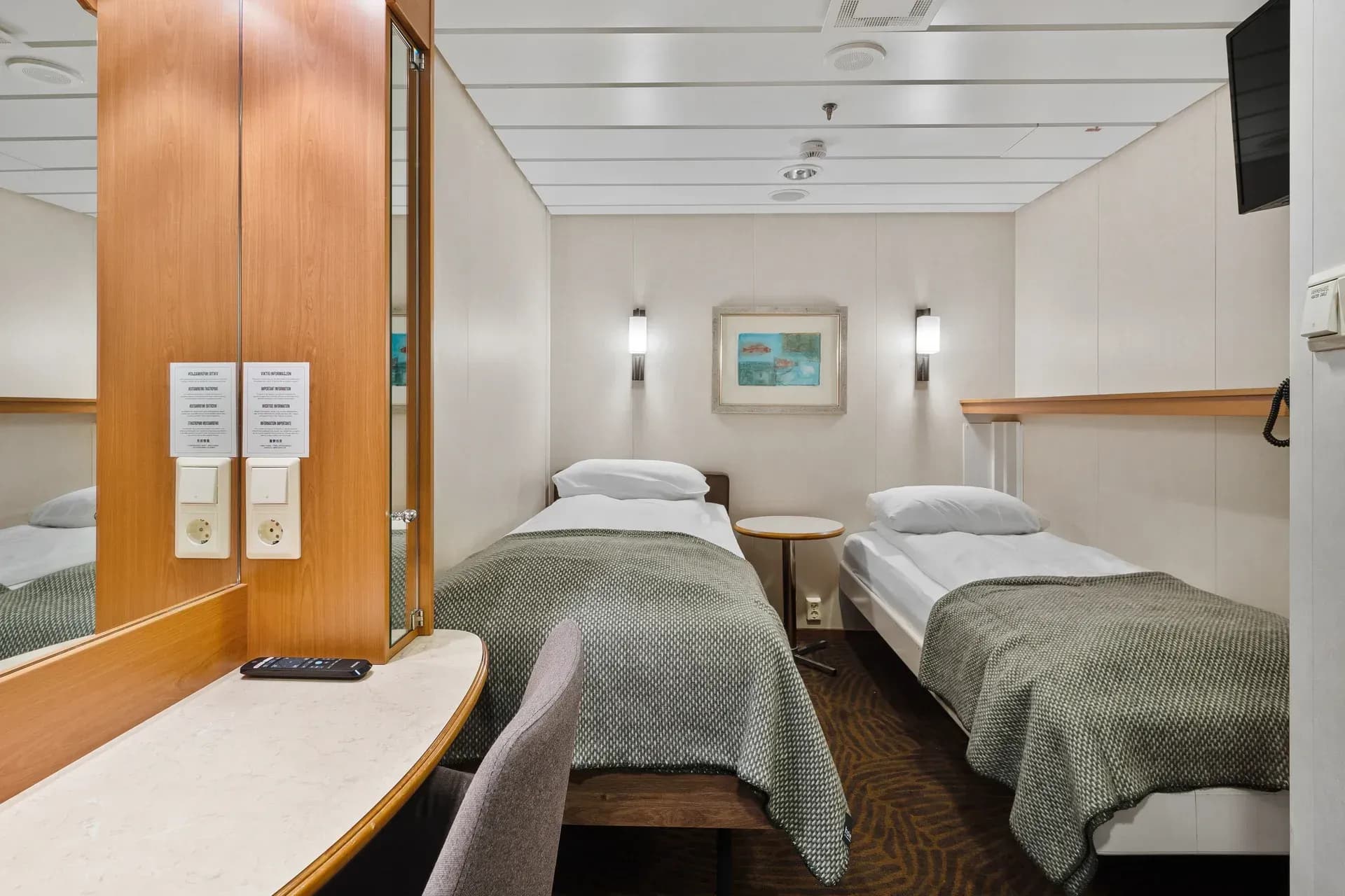 HX Expedition trollfjord polar inside cabin