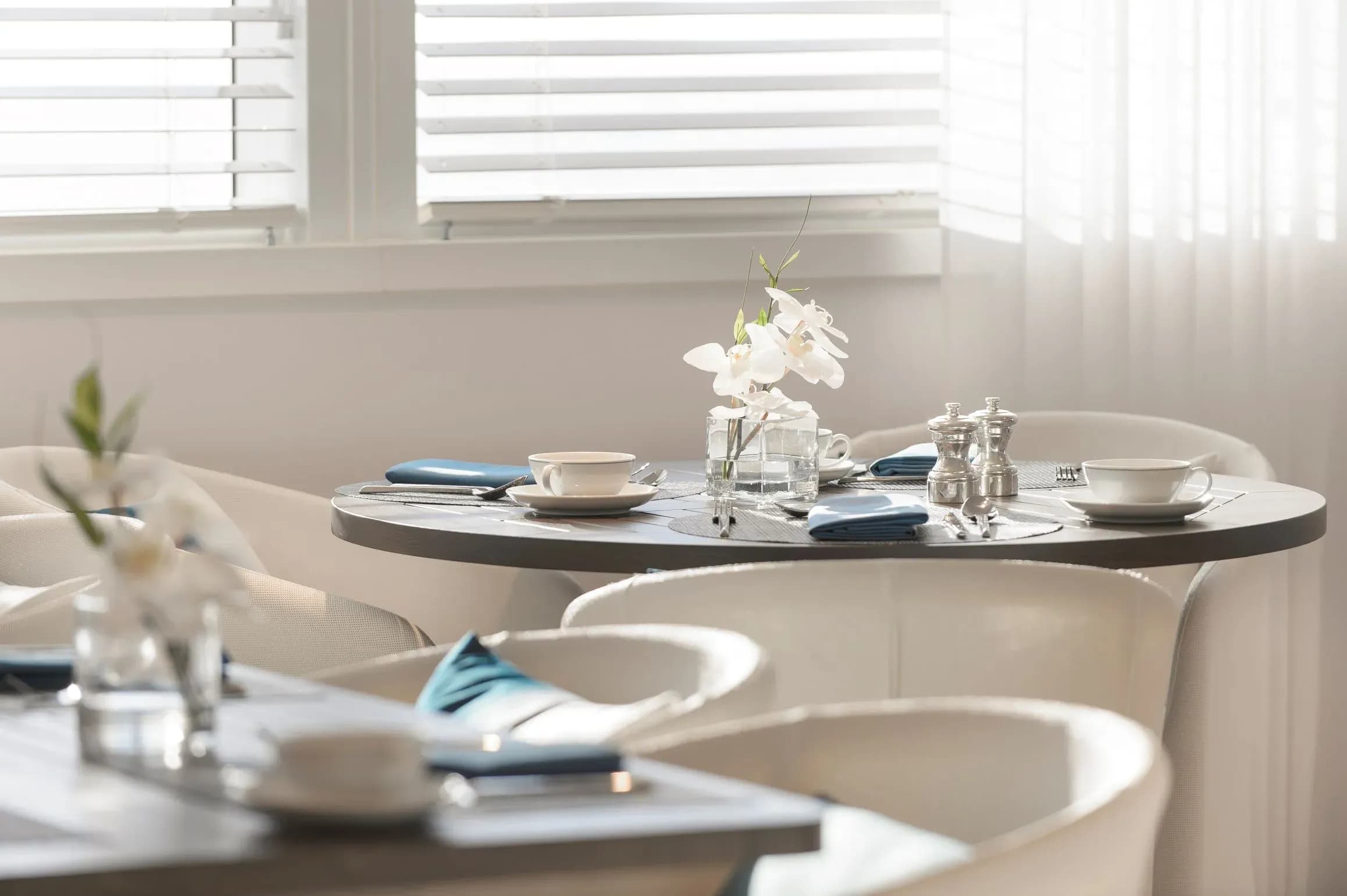 Ponant restaurant and dining