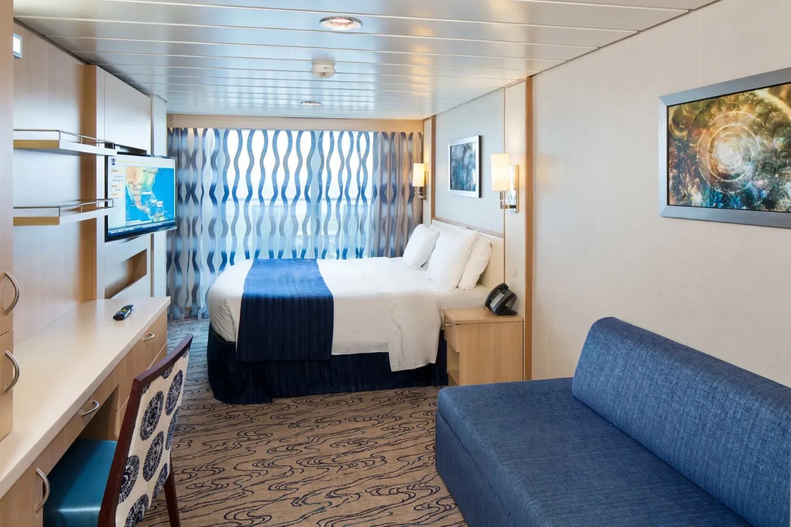 Liberty of the Seas, Spacious Ocean View Balcony