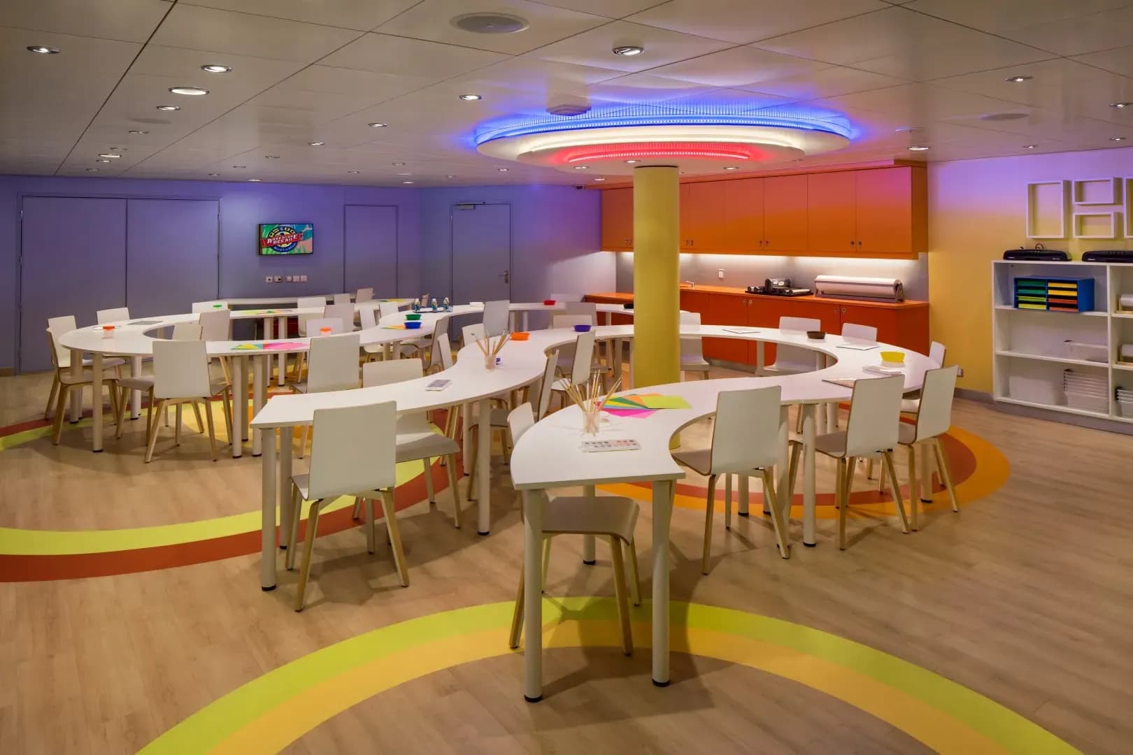Royal Caribbean - Allure of the Seas, Imagination Studio
