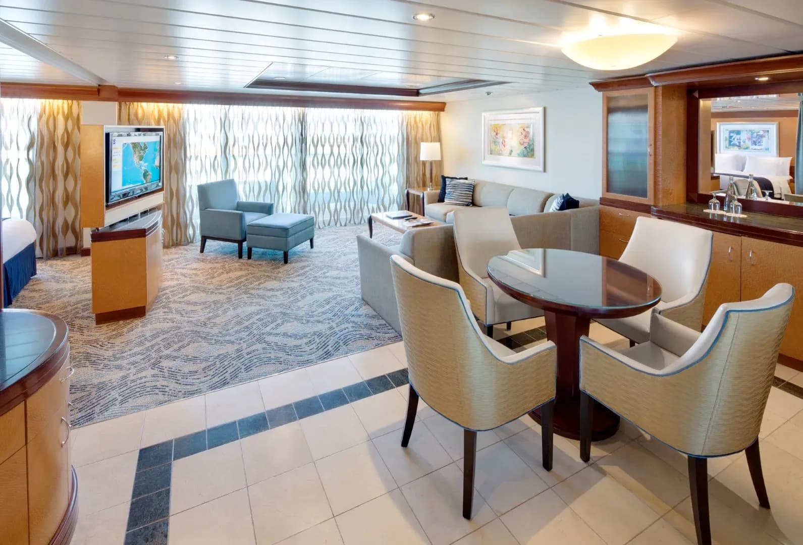 Navigator of the Seas, Owner’s Suite - 1 Bedroom