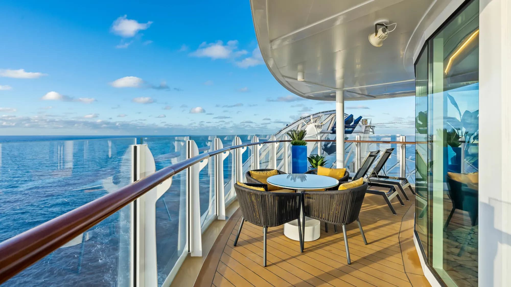 Royal Caribbean - Utopia of the Seas, AquaTheater Suite with Large Balcony - 2 Bedrooms