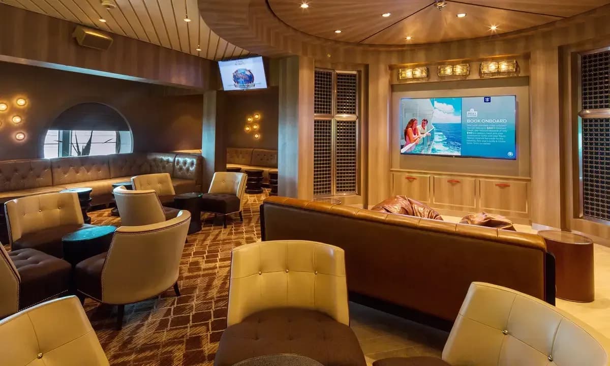 The Tavern Bar, Voyager of the Seas