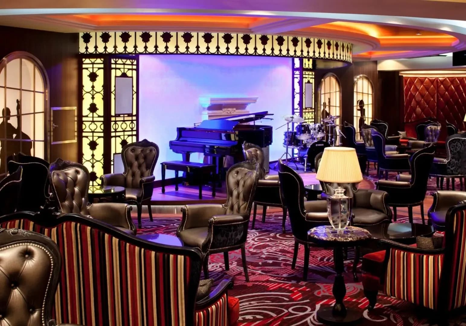Royal Caribbean - Allure of the Seas, Jazz on 4 club