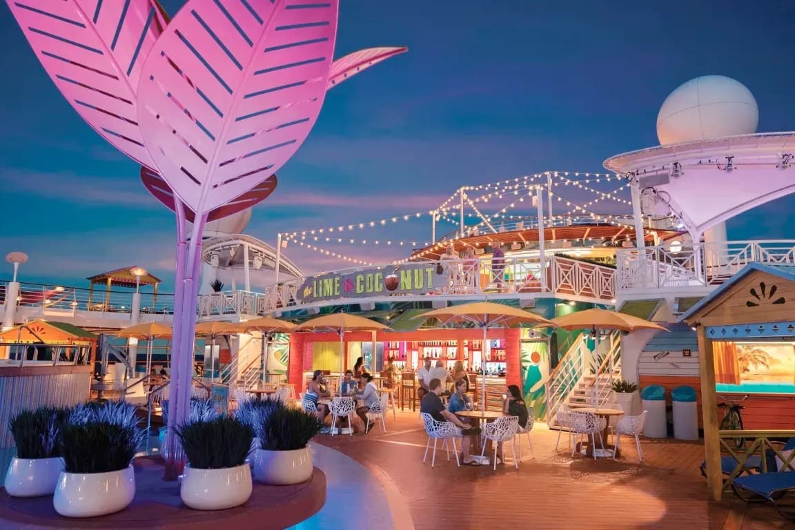 Navigator of the Seas, Lime and Coconut