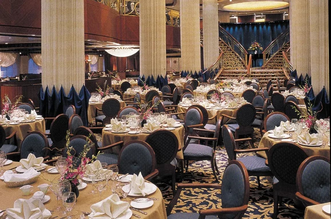 Radiance of the Seas, Main Dining Room