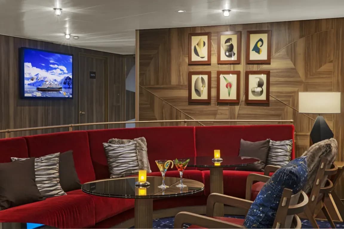 Seabourn Venture Dining