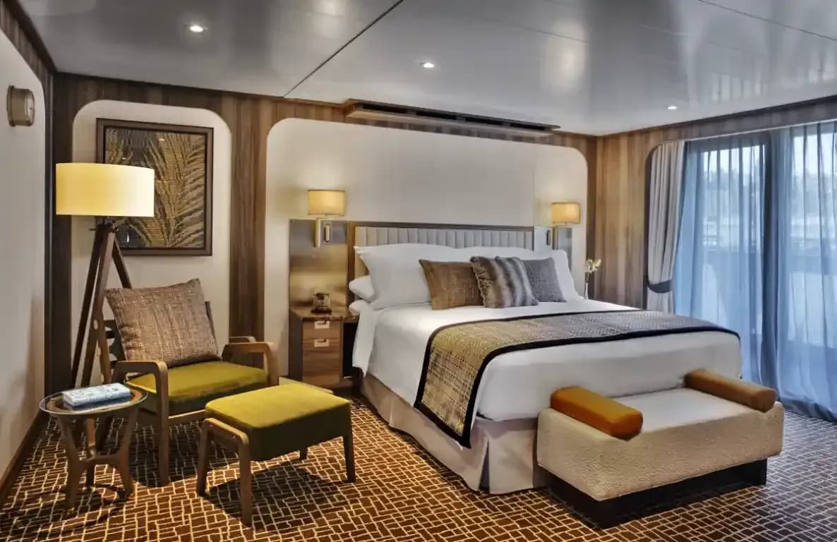 Seabourn Venture, Signature Suite